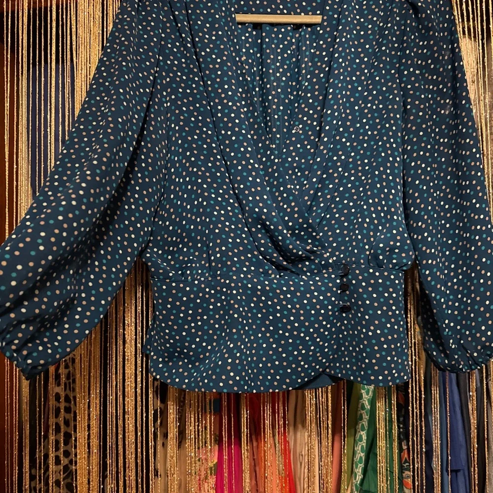 Top - Picture 6 of 6